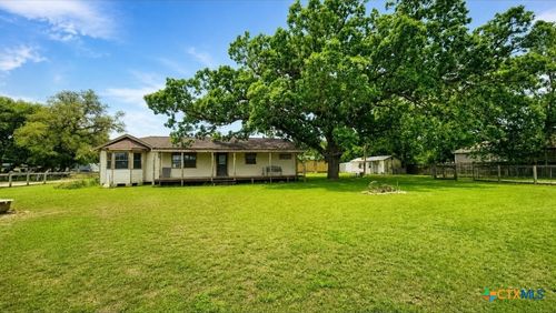 206 Josephine St, Cuero, TX, 77954-4039 | Card Image