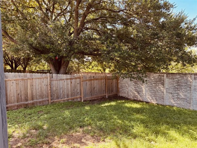 1917 Margalene Way, Home with 3 bedrooms, 2 bathrooms and 2 parking in Austin TX | Image 25