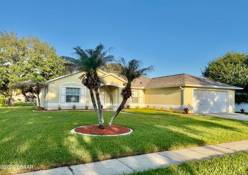 67 Spinnaker Cir, South Daytona, FL, 32119-8552 | Card Image