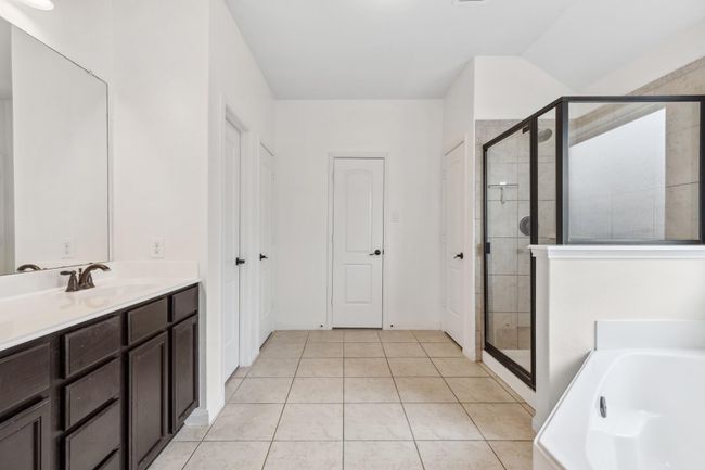 Primary Bath with shower and separate tub | Image 17