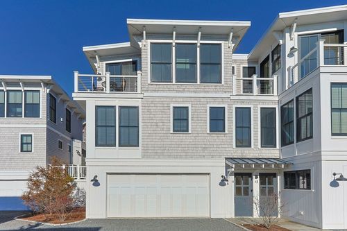 11-350 Bradford St, Provincetown, MA, 02657 | Card Image