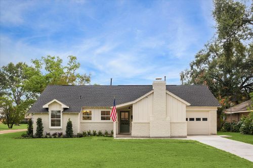 2003 Wilde Rock Way, Houston, TX, 77018-7138 | Card Image
