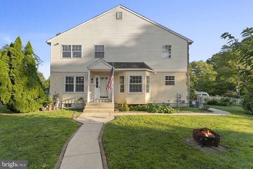 111 E Winona Ave, NORWOOD, PA, 19074-1137 | Card Image