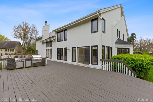 5215 Deer Run Cir, House other with 5 bedrooms, 7 bathrooms and null parking in Orchard Lake MI | Image 63