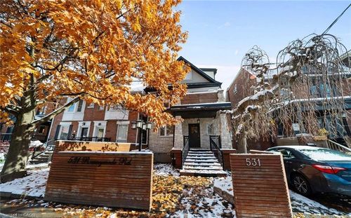 2-531 Runnymede Rd, Toronto, ON, M6S2Z8 | Card Image