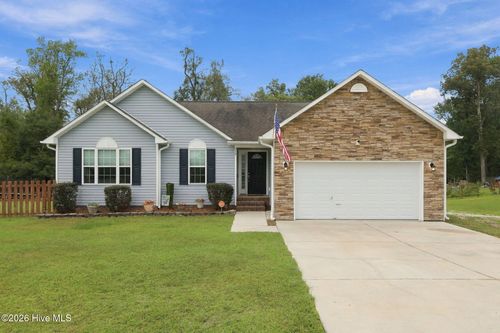 210 Gillespie Dr, Hubert, NC, 28539-4140 | Card Image