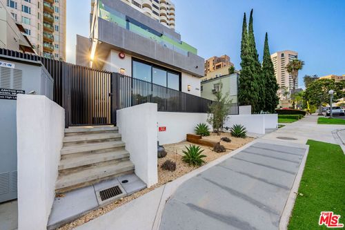 1-10563 Ashton Ave, Los Angeles, CA, 90024-5291 | Card Image