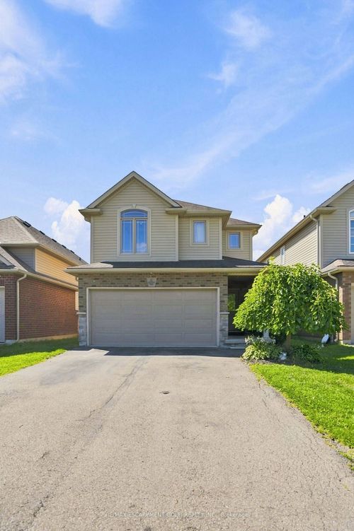 8540 Milomir St, Niagara Falls, ON, L2H0B6 | Card Image