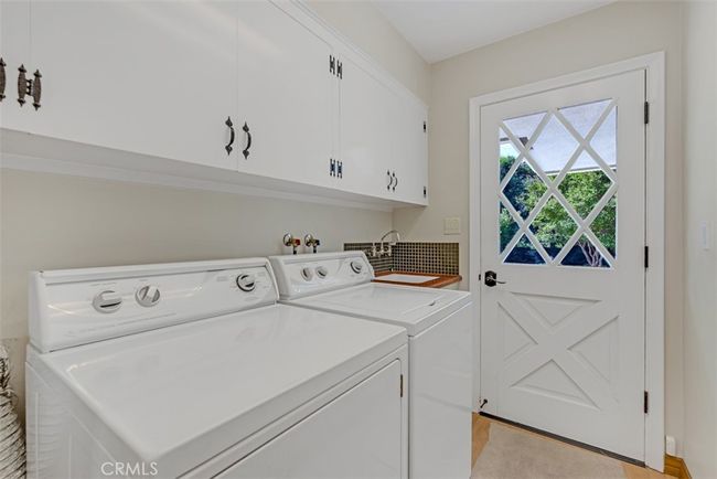 LAUNDRY | Image 20