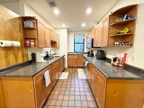 103w-96 Gainsborough Street, Boston, MA, 02115 | Card Image