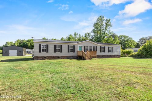 2041 Bay Rd, Wallace, NC, 28466-9542 | Card Image