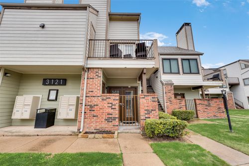apt-108-3121 Sondra Dr, Fort Worth, TX, 76107-7705 | Card Image