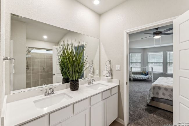 320 Shelton Pass, House other with 4 bedrooms, 3 bathrooms and null parking in Cibolo TX | Image 17
