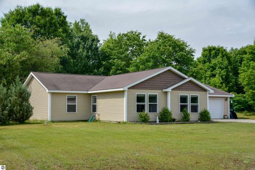 23-9677 Westwood Drive, Traverse City, MI, 49685 | Card Image
