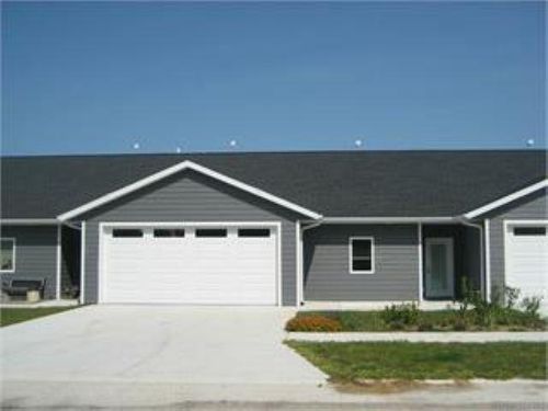 3-104 Highland Dr, Decorah, IA, 52101-1102 | Card Image
