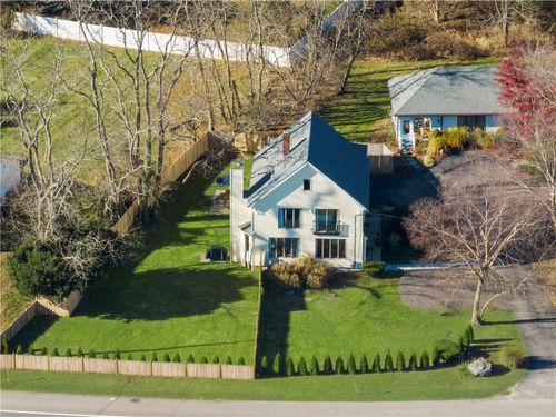 1705 Wampanoag Trl, Barrington, RI, 02806-1709 | Card Image