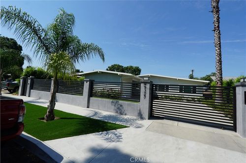 9327 Stanwin Ave, Pacoima, CA, 91331 | Card Image