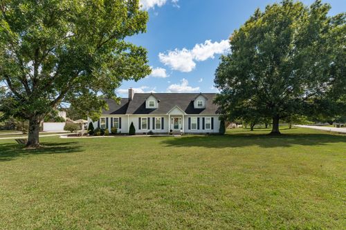 201 Chadwick Dr, Fayetteville, TN, 37334-3701 | Card Image