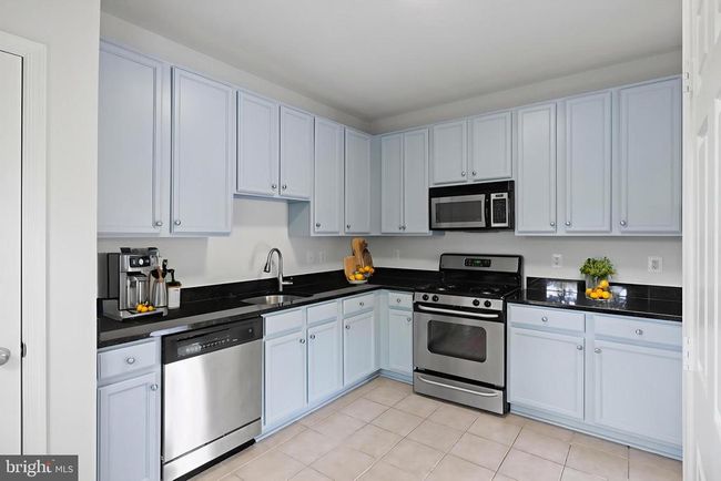 APT-304 - 1511 N Point Dr, Condo with 2 bedrooms, 2 bathrooms and null parking in RESTON VA | Image 10