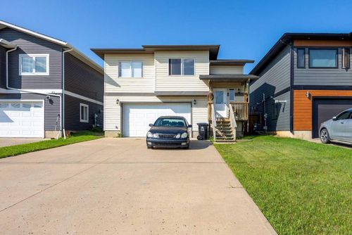 7109 Bulyea Ave, Fort Mcmurray, AB, T9H5J6 | Card Image