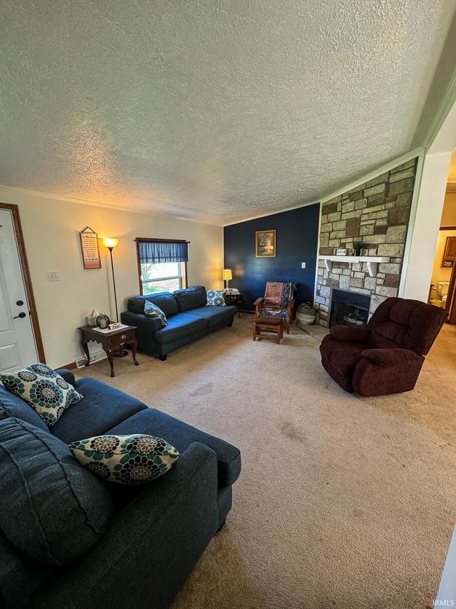 11604 Ne Wawasee Dr, House other with 6 bedrooms, 3 bathrooms and null parking in Syracuse IN | Image 9
