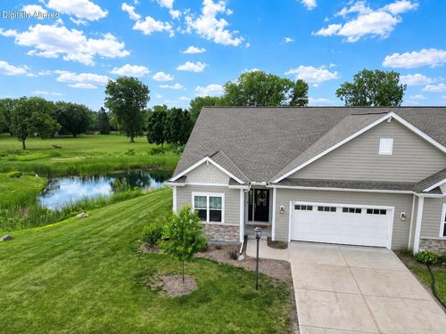 7871 W Park Cir Way S, Franklin, WI, 53132 | Card Image