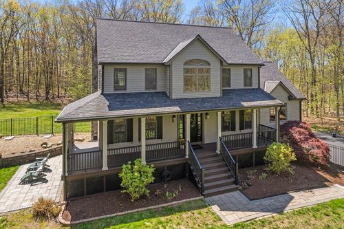 52 Fales Road, Plainville, MA, 02762 | Card Image