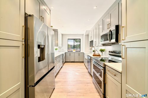 a-445 North Trl, Stratford, CT, 06614-8205 | Card Image