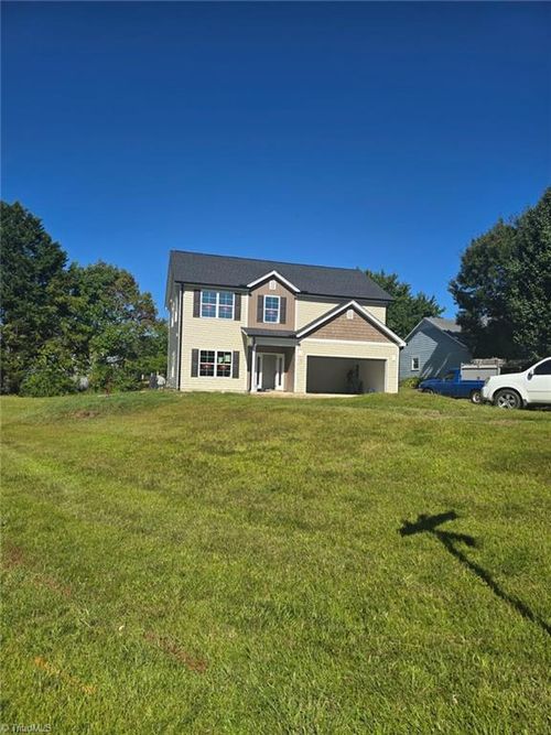 2806 Chillon Ct, Greensboro, NC, 27407-6450 | Card Image