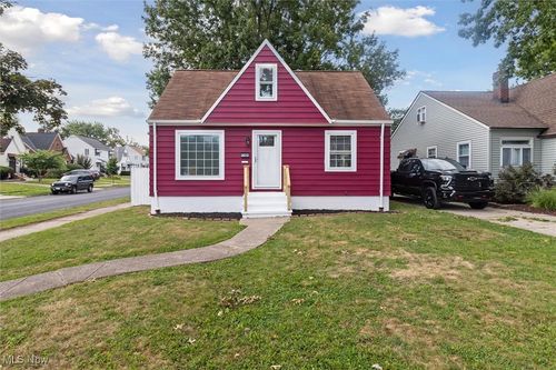 17401 Glenshire Ave, Cleveland, OH, 44135-4151 | Card Image