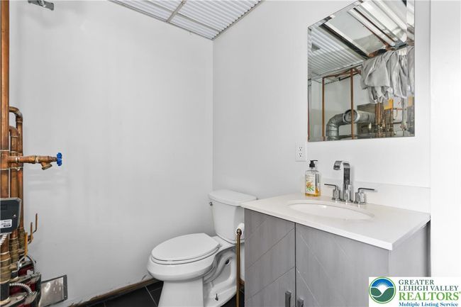 2704 Appel St, House other with 4 bedrooms, 3 bathrooms and null parking in Allentown PA | Image 17