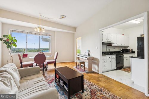 unit-1528-10500 Rockville Pike, ROCKVILLE, MD, 20852-3354 | Card Image