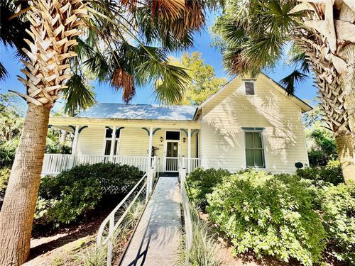 18708 Nw 240th St, High Springs, FL, 32643-3966 | Card Image