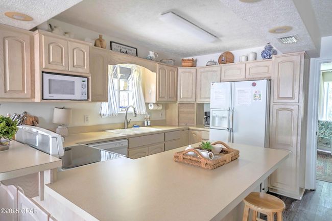 76 Gulf Loop, House other with 3 bedrooms, 2 bathrooms and null parking in Panama City Beach FL | Image 8