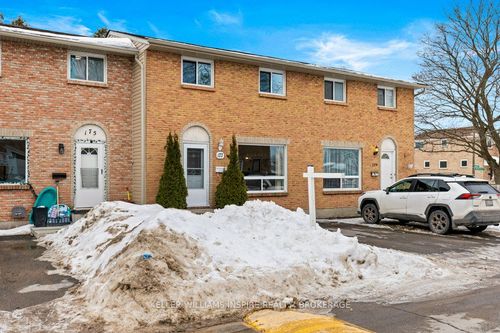 110-177 Rosemund Cres, Kingston, ON, K7M6Z2 | Card Image