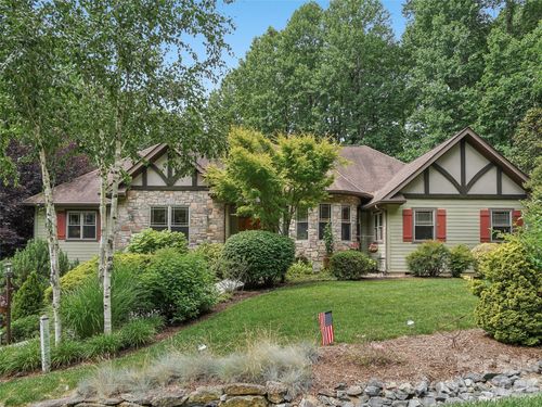 300 Pinnacle Peak Ln, Flat Rock, NC, 28731-7510 | Card Image