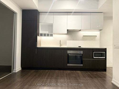 5212-5 Buttermill Ave, Vaughan, ON, L4K0J5 | Card Image