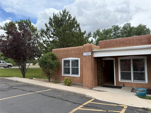 1508 S Saint Francis Dr, Santa Fe, NM, 87505-4040 | Card Image