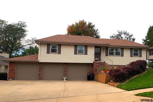 7372 Jefferson St, Ralston, NE, 68127-4349 | Card Image