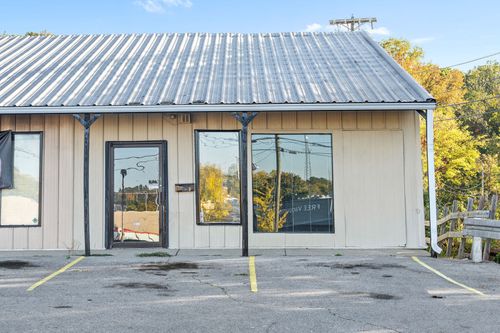 1191 Fort Campbell Blvd, CLARKSVILLE, TN, 37042-6474 | Card Image