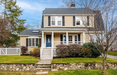 89 Grand St, Reading, MA, 01867-2458 | Card Image