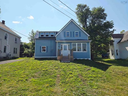 55 Bridge Ave, Stellarton, NS, B0K0A9 | Card Image