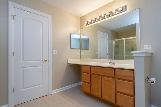2746 - 2746 Acorn Ct, Condo with 2 bedrooms, 2 bathrooms and 2 parking in West Dundee IL | Image 17