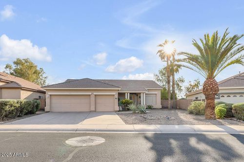 1038 S Palomino Creek Dr, Gilbert, AZ, 85296-3722 | Card Image