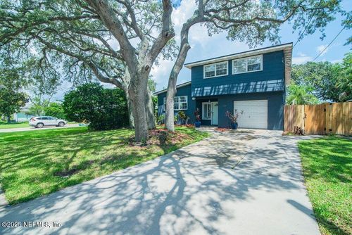 528 Seagate Ave, Neptune Beach, FL, 32266-4745 | Card Image
