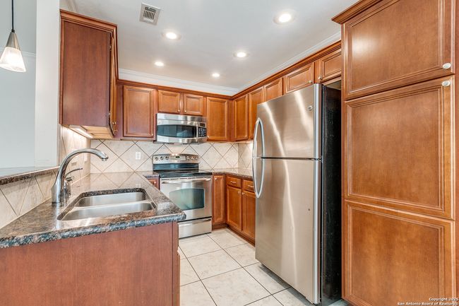 APT-601 - 100 Lorenz Rd, Condo with 2 bedrooms, 2 bathrooms and null parking in San Antonio TX | Image 11