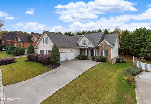 1119 Appaloosa Way, Knoxville, TN, 37922-7635 | Card Image