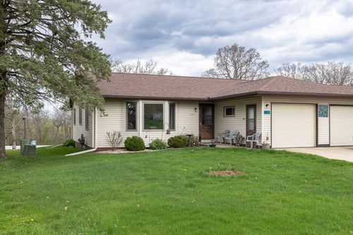 811 Sprague St, Caledonia, MN, 55921 | Card Image