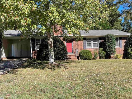 9 Forestdale Dr, Taylors, SC, 29687-3725 | Card Image