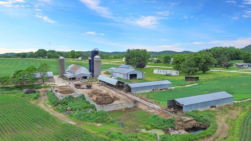 W15599 State Highway 54, NORTH BEND, WI, 54642 | Card Image